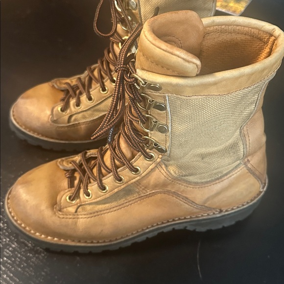 Danner Boots 7M - Picture 2 of 16